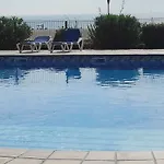 아파트호텔 Les Flamants Roses 카네트