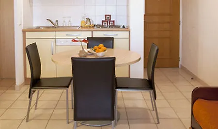Les Flamants Roses Apartmanhotel Canet-en-Roussillon
