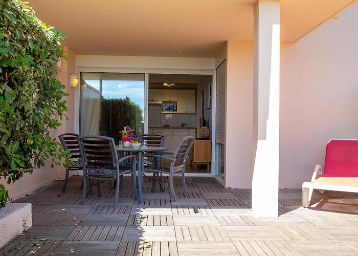 Les Flamants Roses Apart Otel 3*