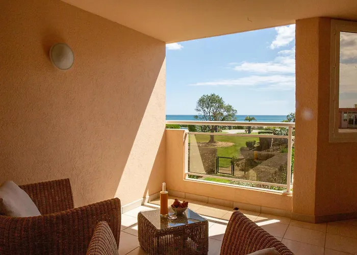 Apart Otel Les Flamants Roses 3*