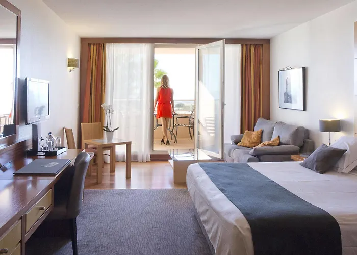 Les Flamants Roses Apart Otel 3*