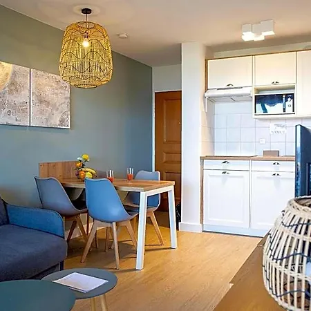 Hotel apartamentowy Les Flamants Roses Canet-en-Roussillon