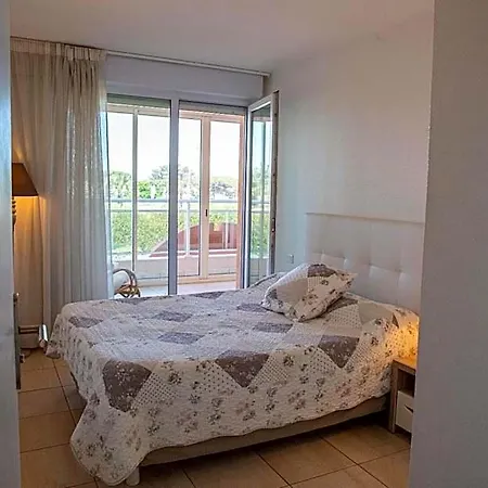 Les Flamants Roses Hotel apartamentowy Canet-en-Roussillon