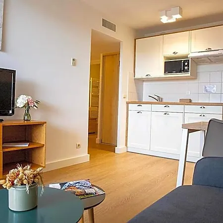 Hotel apartamentowy Les Flamants Roses Canet-en-Roussillon